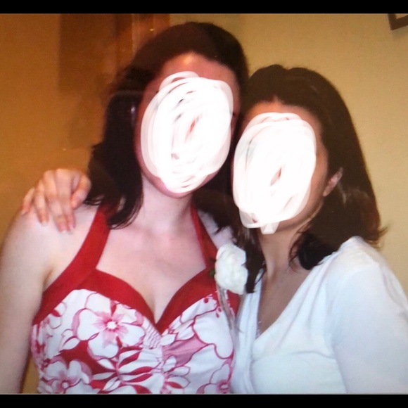 Halter dress - Picture 3 of 3